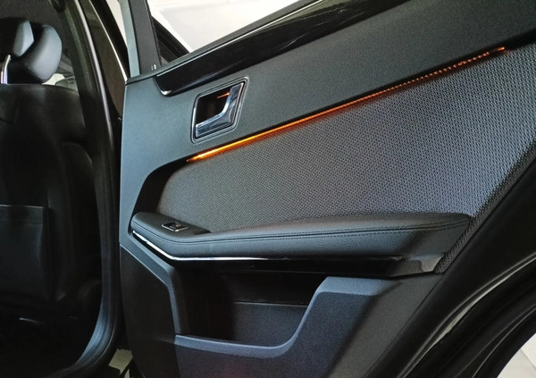 Mercedes-Benz Klasa E cena 62000 przebieg: 223000, rok produkcji 2009 z Torzym małe 529